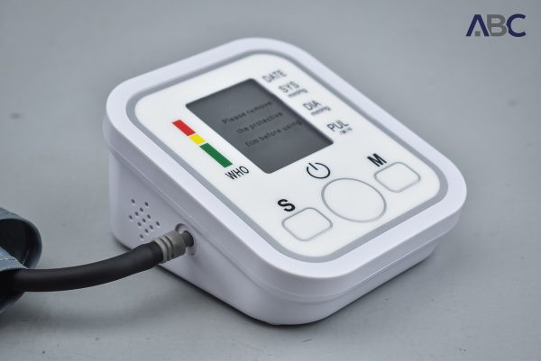 ba432cc4-5125-4c4a-9ace-e55b477b62cb-Zoom Blood Pressure Monitor, LCD Fully Automatic Upper Arm Style